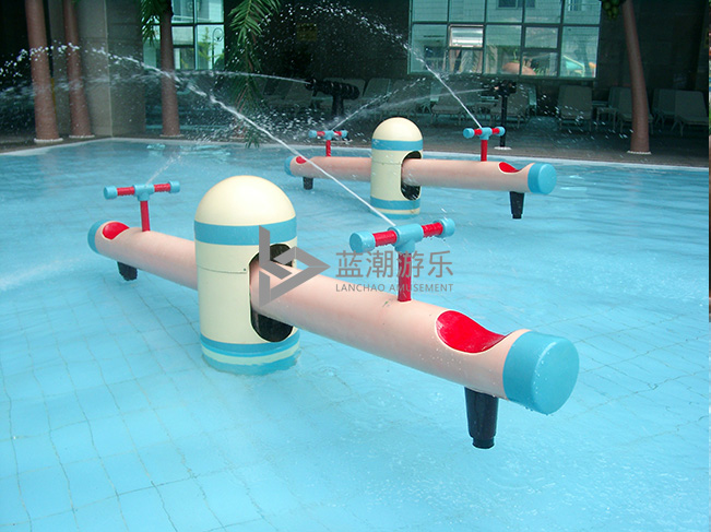水上蹺蹺板